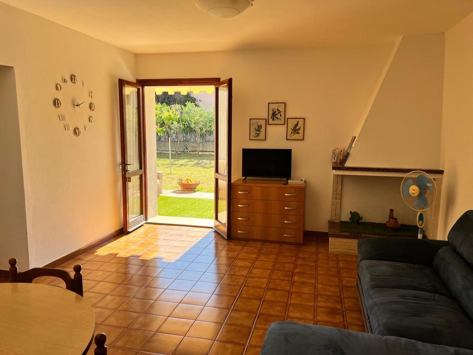 Private Apartment With Garden カンニジョネ エクステリア 写真