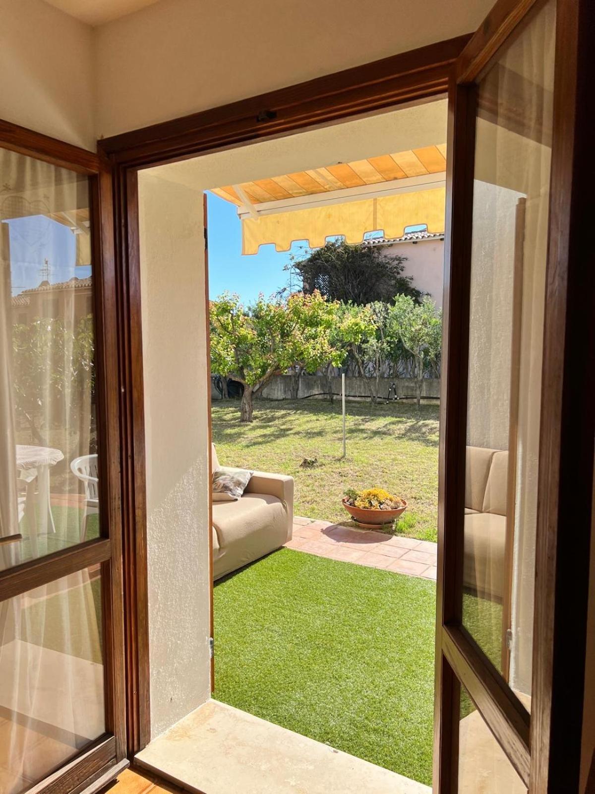 Private Apartment With Garden カンニジョネ エクステリア 写真
